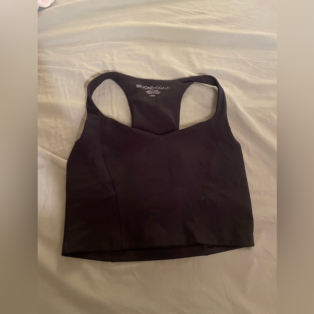 NWT Beyond Yoga Black Crop Top